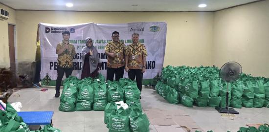 APICAL Peduli Berbagi Berkah Ramadan Bersama Warga Marunda Pulo dan Lingkungan KBN