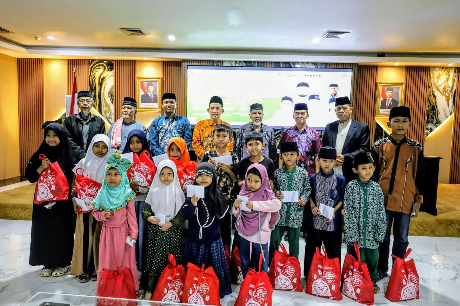 PW PII Banten Bersama KB PII Banten Gelar Silaturahmi Akbar dan Santunan Anak Yatim