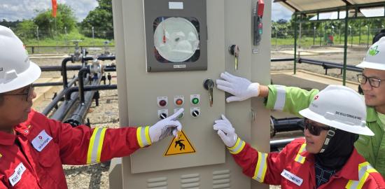 SKK Migas – Petrogas (Basin) Ltd.  Tingkatan Produksi Minyak Melalui Penerapan Teknologi Kimia di Lapangan Walio Papua Barat Daya