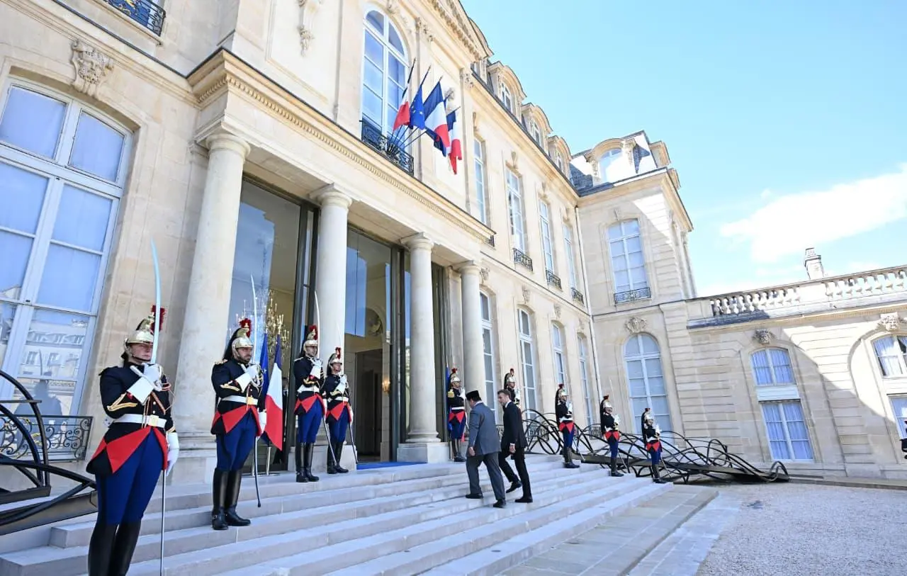 Presiden Prabowo Perkuat Diplomasi Strategis, Bertemu Presiden Prancis Emmanuel Macron di Paris