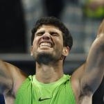 Alcaraz Bangkit Tundukkan Khachanov, Tantang Rublev di Semifinal Doha