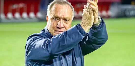 Dick Advocaat Mundur dari Kursi Pelatih Timnas Curaçao Jelang Piala Dunia 2026