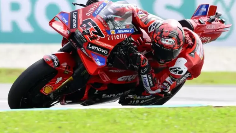 Bagnaia Rebut Pole Position di MotoGP Malaysia 2025