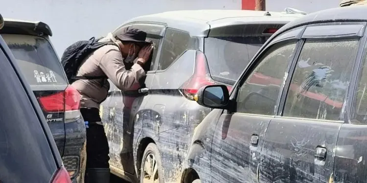 Cek Fakta : Mayat Terjebak di Dalam Mobil Terendam Banjir di Aceh Tamiang