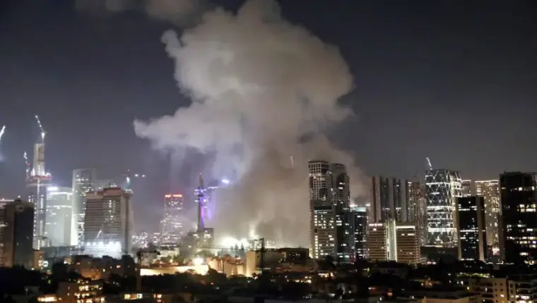 Israel Gempur Bandar Abbas, Iran: Ketegangan Meningkat, Iran Nyatakan 'Deklarasi Perang'