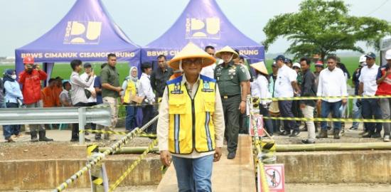 Menteri PU Apresiasi Keberhasilan IPHA dalam Meningkatkan Produktivitas Pertanian di Indramayu