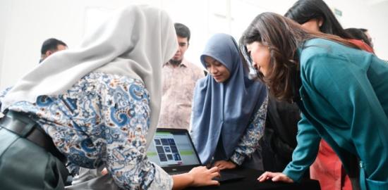 Generasi AI Indonesia: Meutya Hafid Tantang Anak Muda Jadi Pemain Global