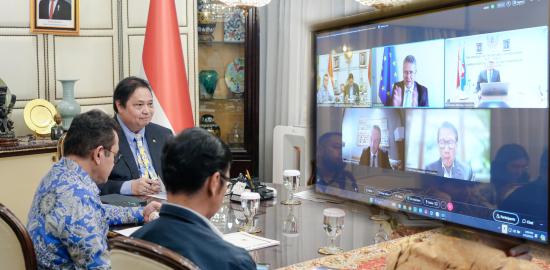 Bertemu Komisioner Perdagangan Uni Eropa, Menko Perekonomian Samakan Persepsi dan Mendorong Penyelesaian Perundingan I-EU CEPA