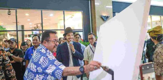 Kunjungi Pameran Seni Bill Mohdor Studio, Wagub Rano Ingin Kerja Sama Bidang Ekonomi Kreatif Terus Meningkat