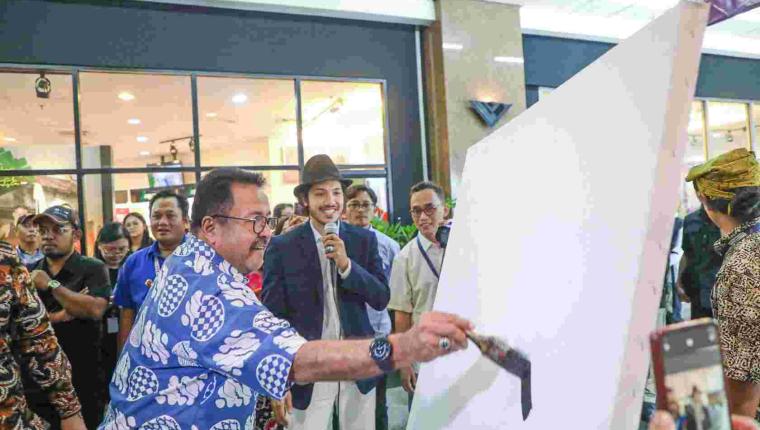 Kunjungi Pameran Seni Bill Mohdor Studio, Wagub Rano Ingin Kerja Sama Bidang Ekonomi Kreatif Terus Meningkat