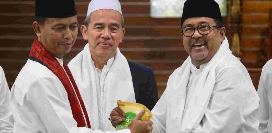 Safari Ramadan di Lebak Bulus, Wagub Rano Sosialisasikan Umrah Gratis untuk Marbot Masjid