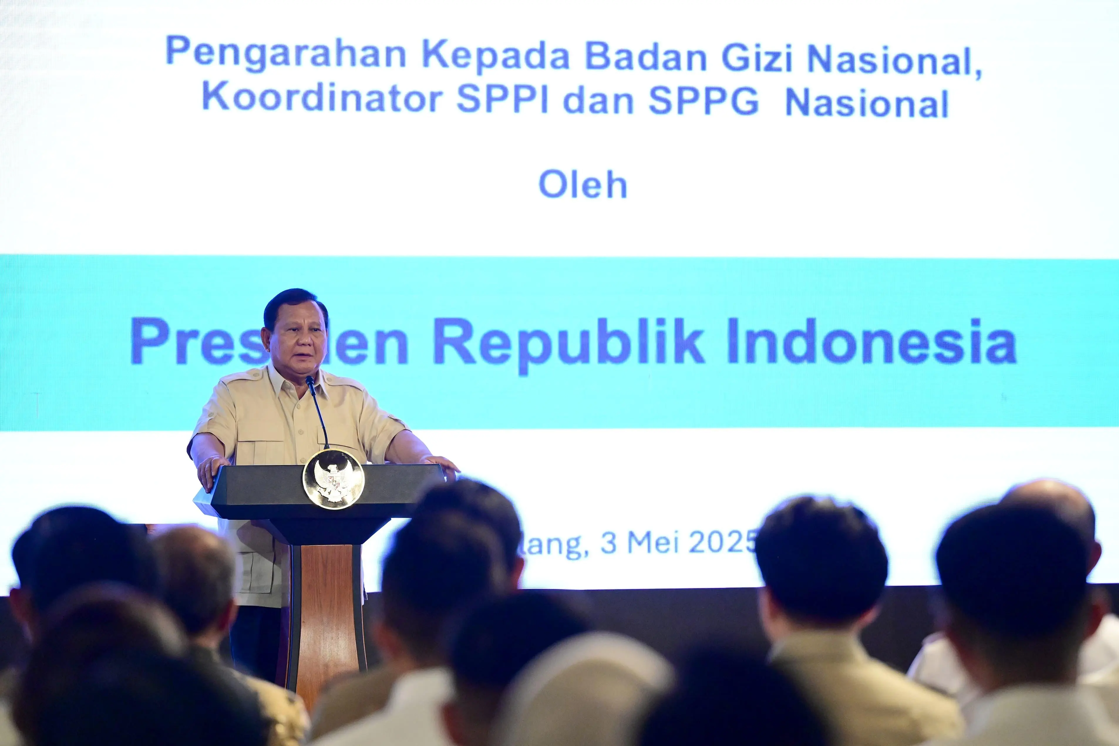 Presiden Prabowo Pimpin Rapat Percepatan Operasional SPPG di Hambalang