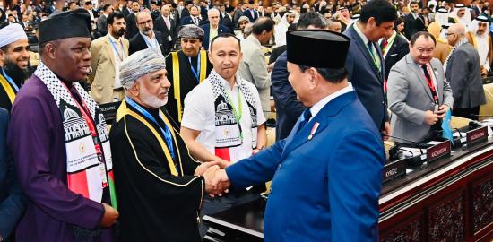 Presiden Prabowo Tekankan Reformasi Internal sebagai Fondasi Solidaritas Dunia Islam