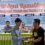 LAZISKU Sumbar Salurkan Santunan Lebaran untuk 25 Anak Yatim di Payakumbuh