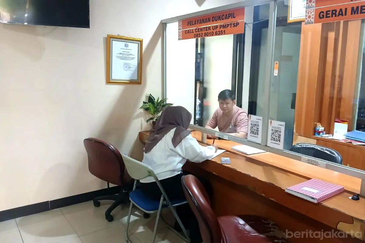 Layanan SAPA di Pesanggrahan Memudahkan Warga Urus Administrasi Kependudukan