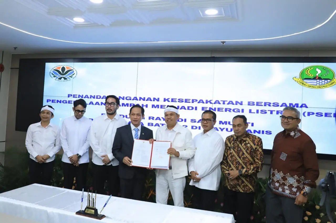 Bupati Bandung Teken MoU PSEL, Transformasi Sampah Menjadi Energi Listrik