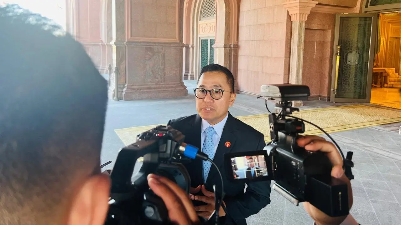 Presiden Prabowo Tiba di Abu Dhabi, Mulai Lawatan ke Timur Tengah dan Turki