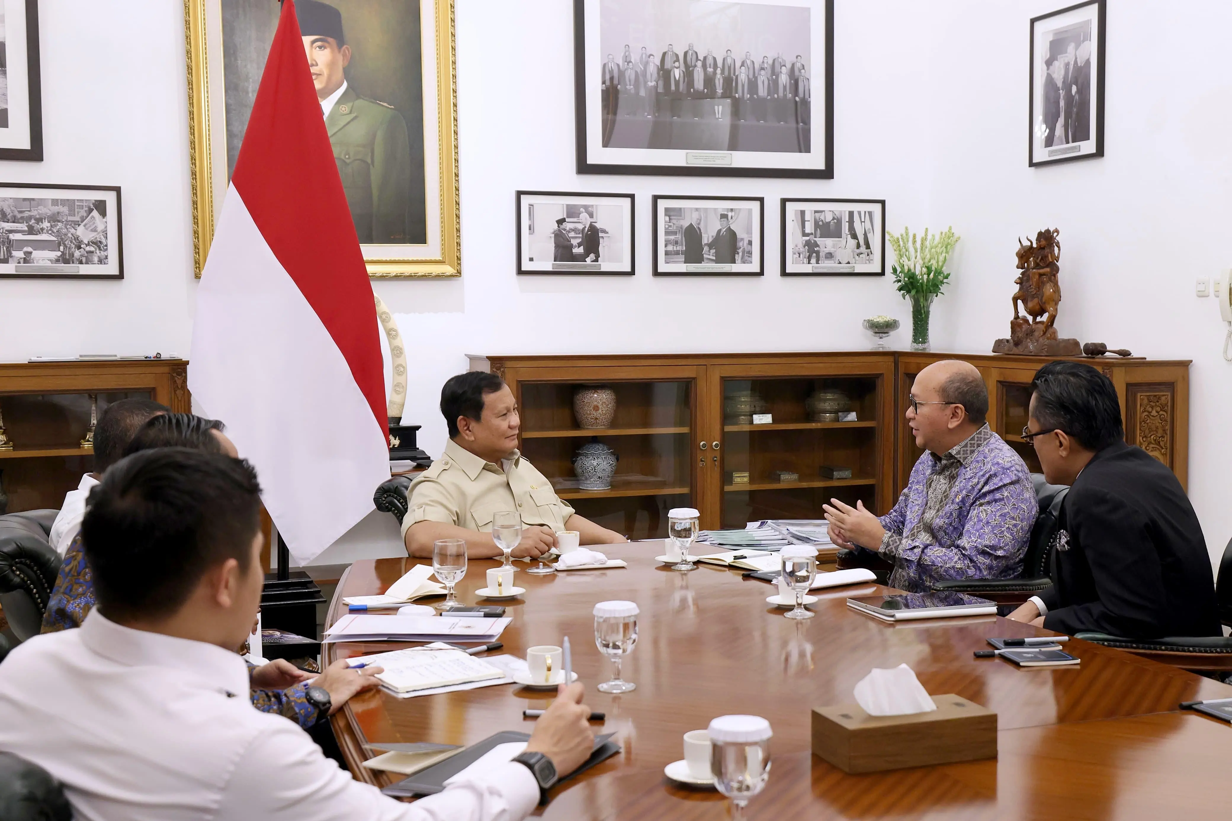 Presiden Prabowo Panggil Danantara di Istana, Bahas Investasi Strategis dan Penguatan Tata Kelola