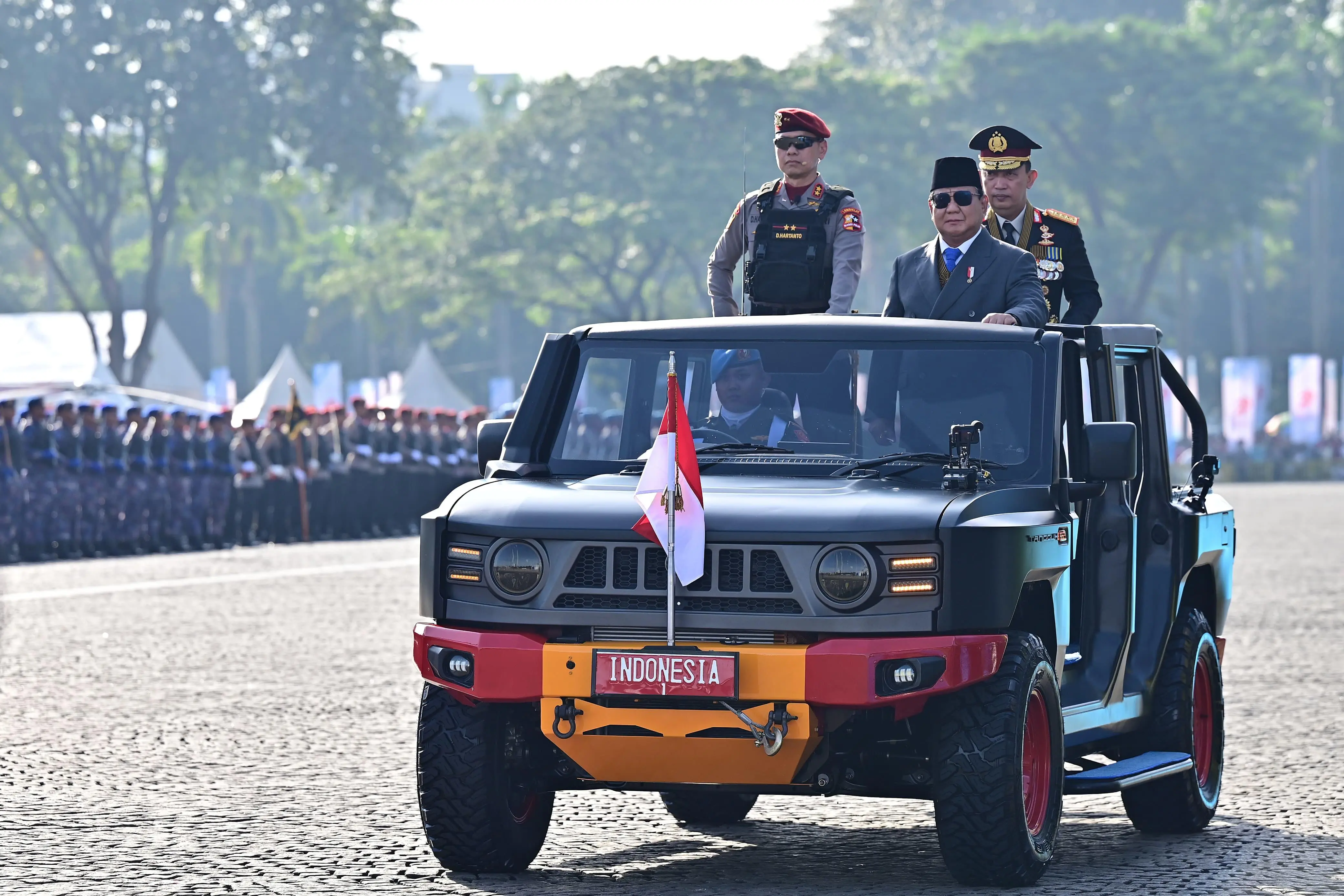 Presiden Prabowo Pimpin Upacara Peringatan ke-79 Hari Bhayangkara di Monas