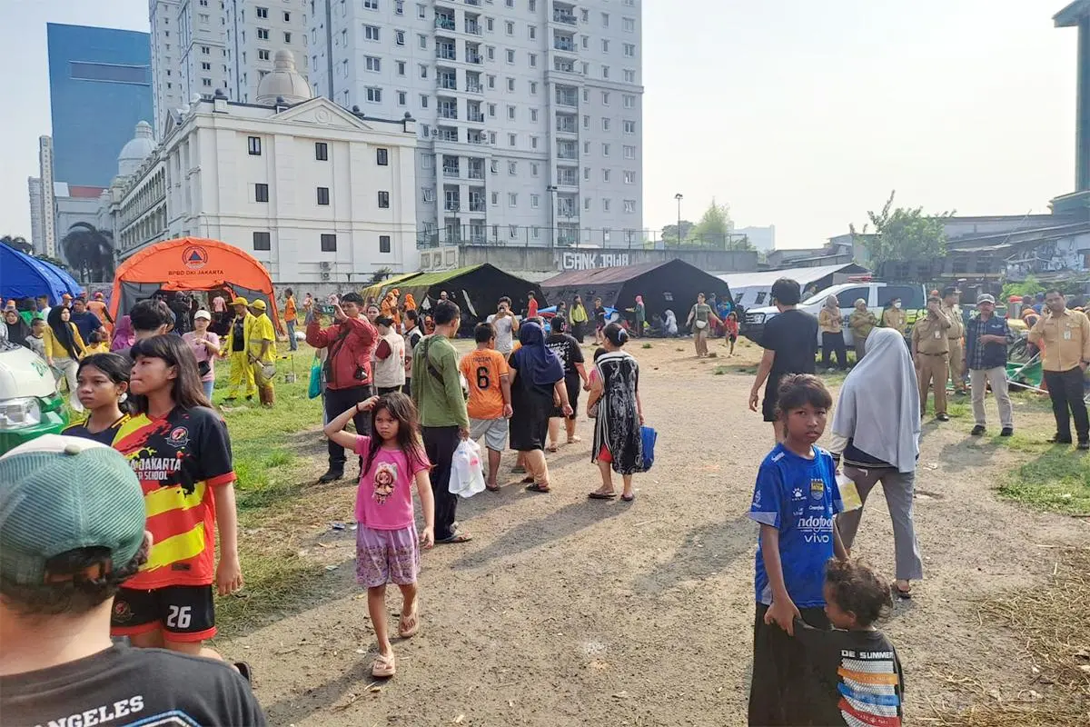 Pemkot Jakpus Gerak Cepat Tangani Kebakaran di Kebon Kosong