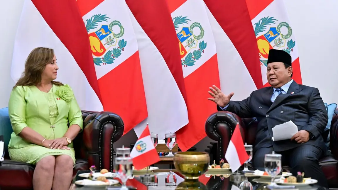 Presiden Prabowo Sambut Meriah Presiden Peru Dina Boluarte di Istana Merdeka