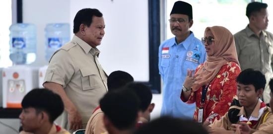 Prabowo: Teknologi Membuka Akses Pendidikan yang Merata di Indonesia