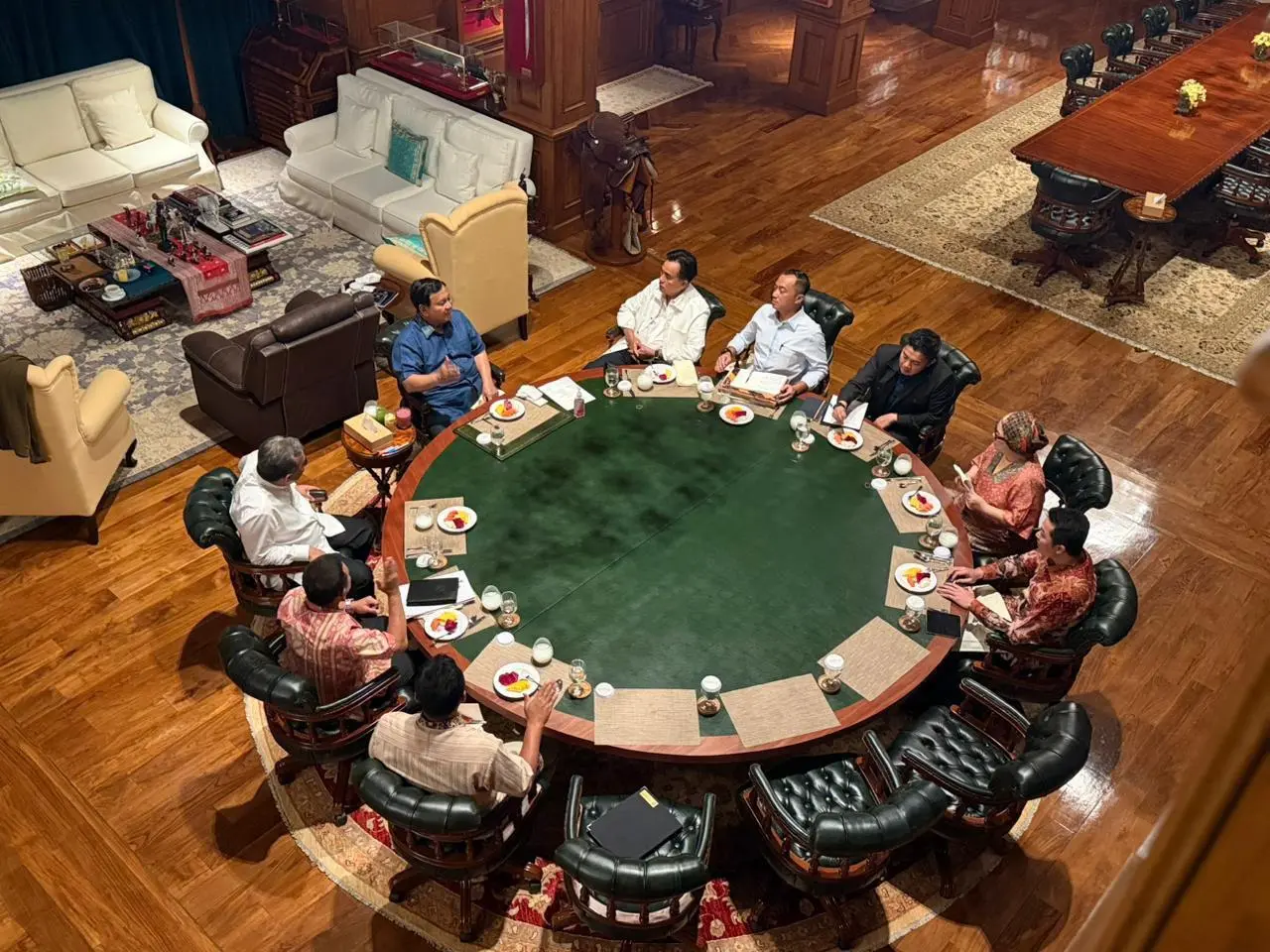 Presiden Prabowo gelar diskusi dengan Ketua MPR dan para menteri bahas isu nasional terkini