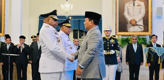 Presiden Prabowo lantik gubernur dan wakil gubernur Papua