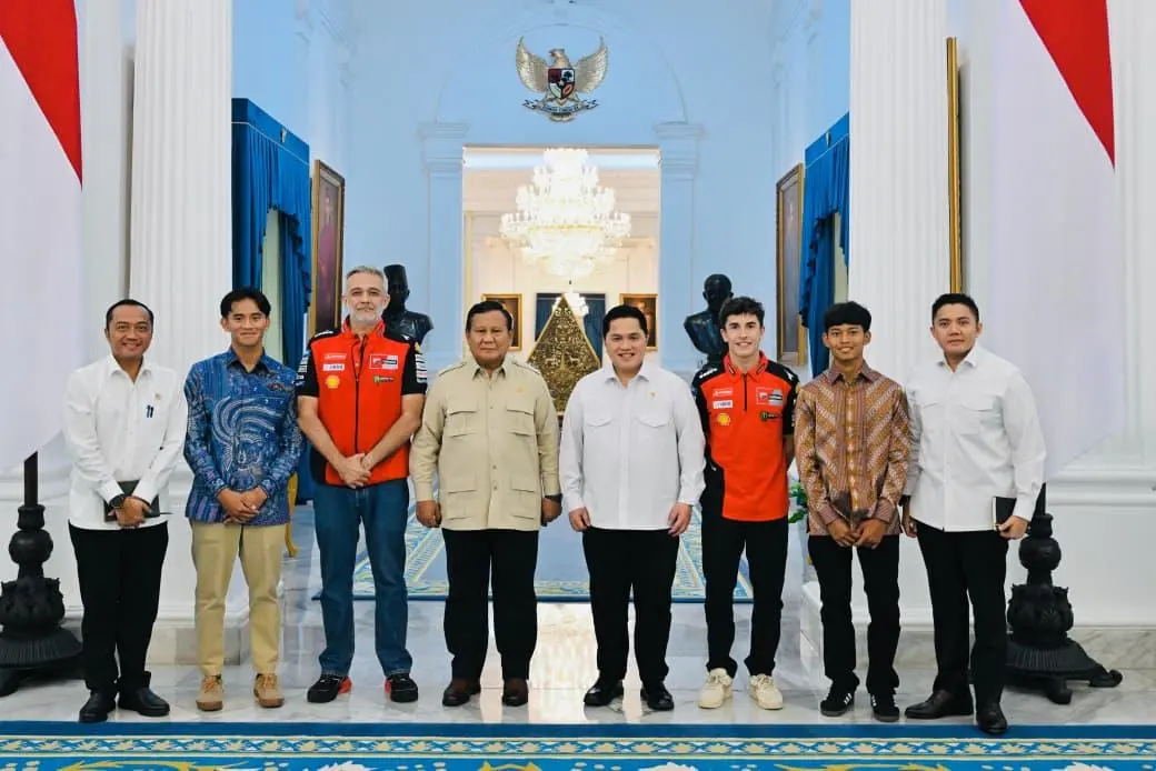 Presiden Prabowo terima kunjungan juara dunia MotoGP Marc Márquez dan dua pembalap muda Indonesia