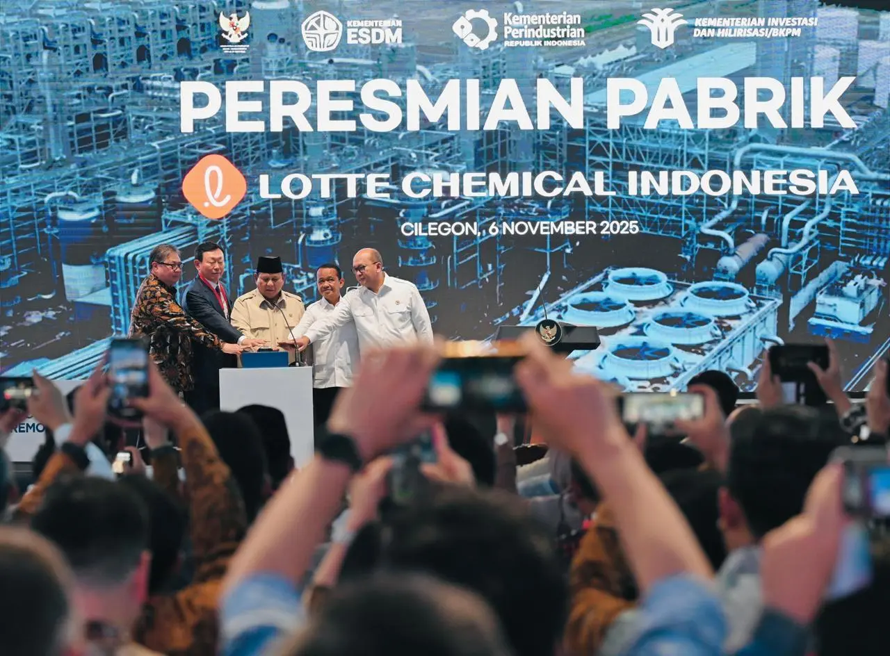 Presiden Prabowo Resmikan Pabrik Petrokimia Senilai 3,9 Miliar Dolar AS di Cilegon