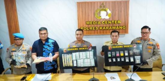 Polres Karawang Ungkap 20 Kasus Narkotika dan Obat Keras Ilegal, 24 Orang Ditangkap