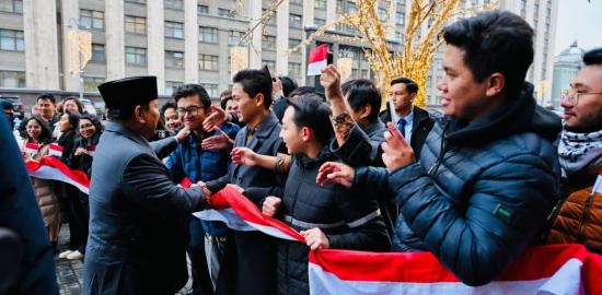 Diaspora Indonesia Sambut Hangat Presiden Prabowo di Moskow