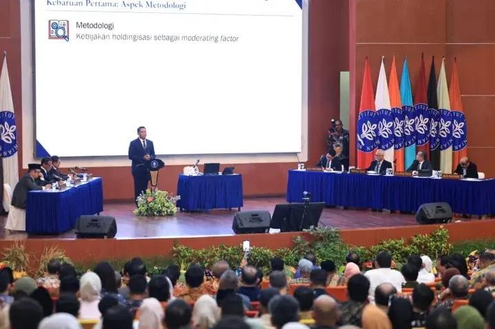 Resmi Bergelar Doktor, Wamentan Sudaryono Sebut Holdingisasi BUMN Strategi Bangkitkan Ekonomi dan Pangan