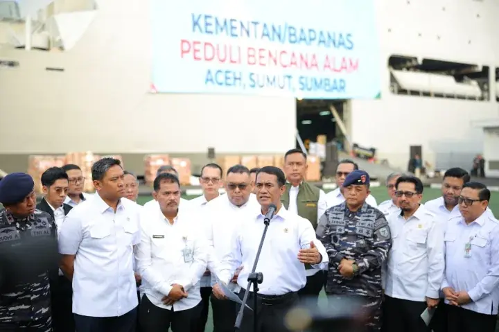 Mentan Amran Apresiasi Peran TNI–Polri dalam Penyaluran Bantuan Bencana Sumatra