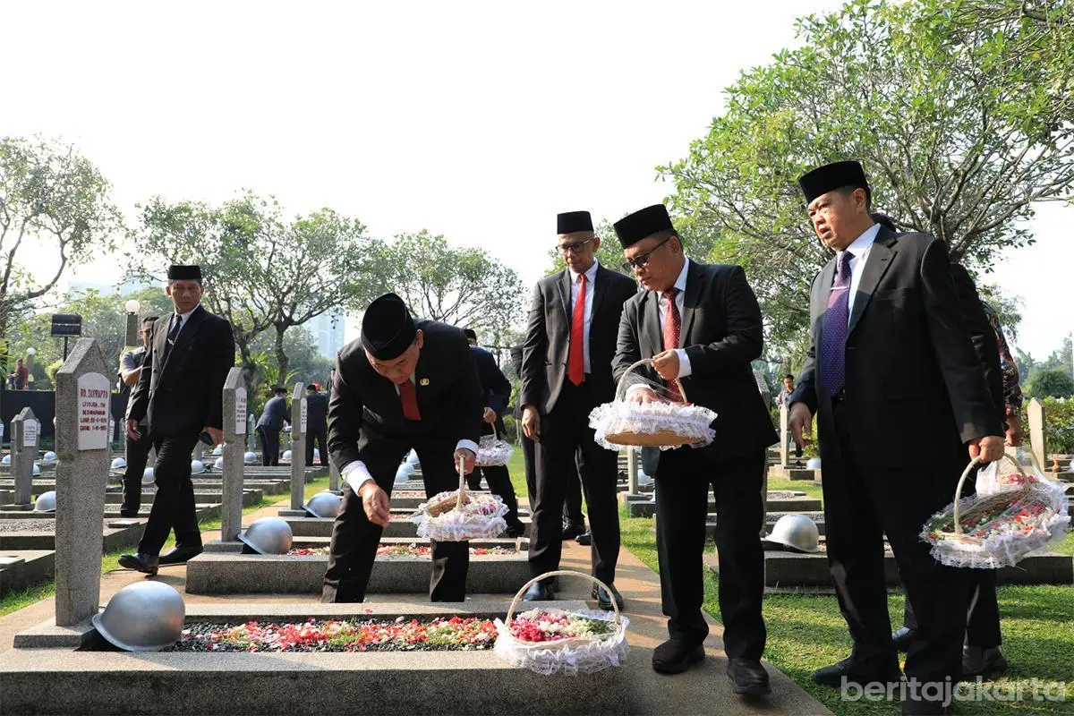 Sekda DKI Pimpin Ziarah ke TMP Kalibata Jelang HUT ke-499 Jakarta