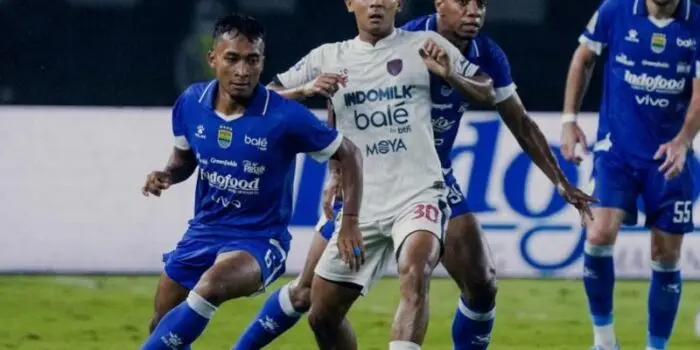 Rumor Transfer Persib Bandung: Robi Darwis dan Alfeandra Dewangga Berpeluang Hijrah ke Arema FC