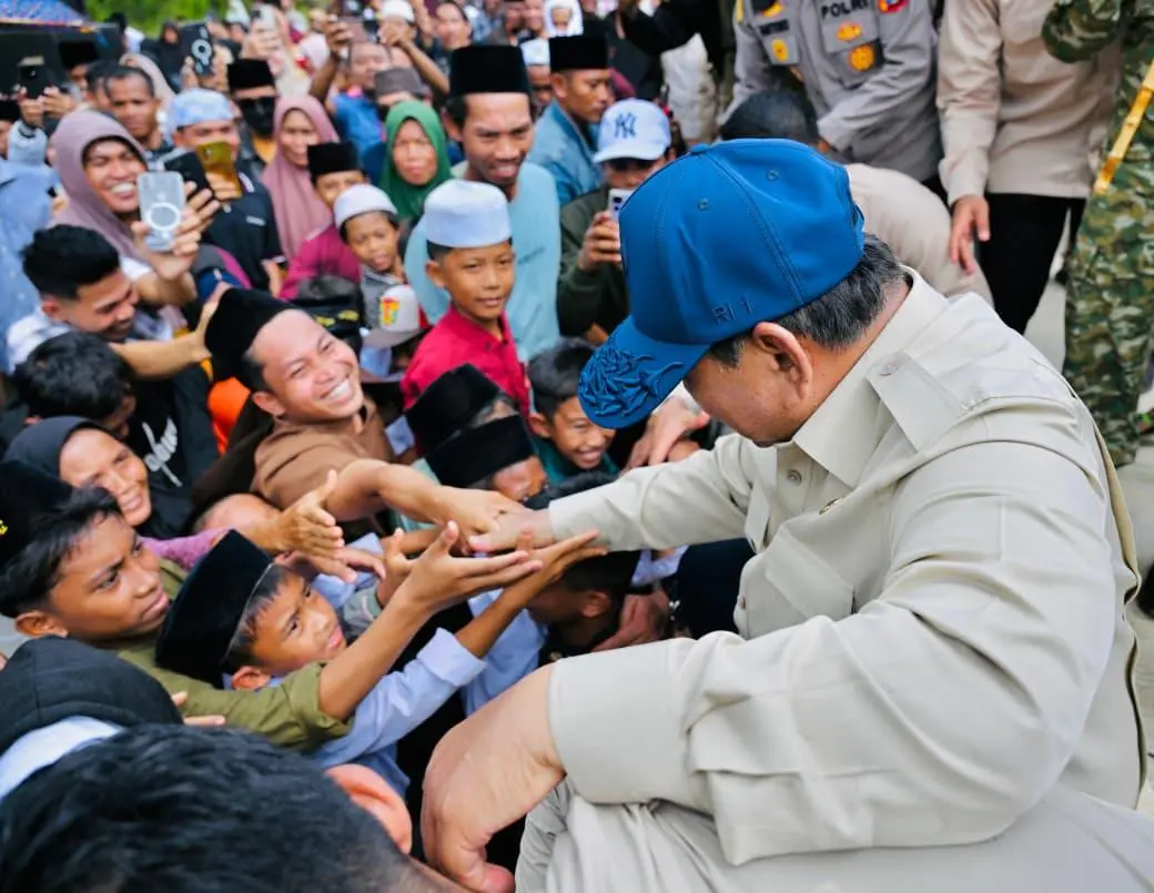 Antusiasme Masyarakat Warnai Kunjungan Presiden Prabowo ke Pulau Madura