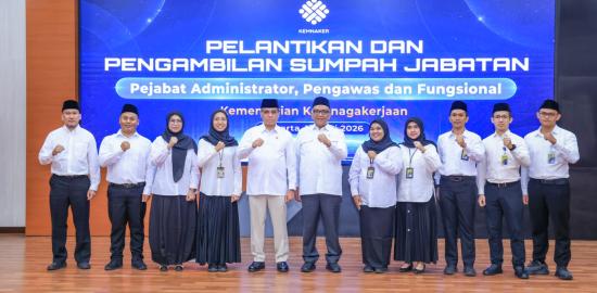 Lantik 10 Pejabat, Menaker Tekankan Penguatan K3 dan Tata Kelola yang Akuntabel