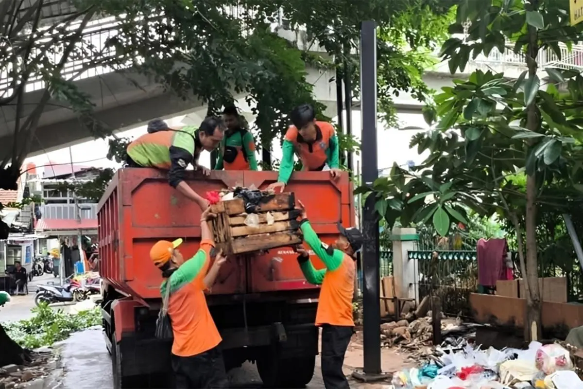 Jakarta Selatan Kerahkan 190 Truk untuk Pengangkutan Sampah