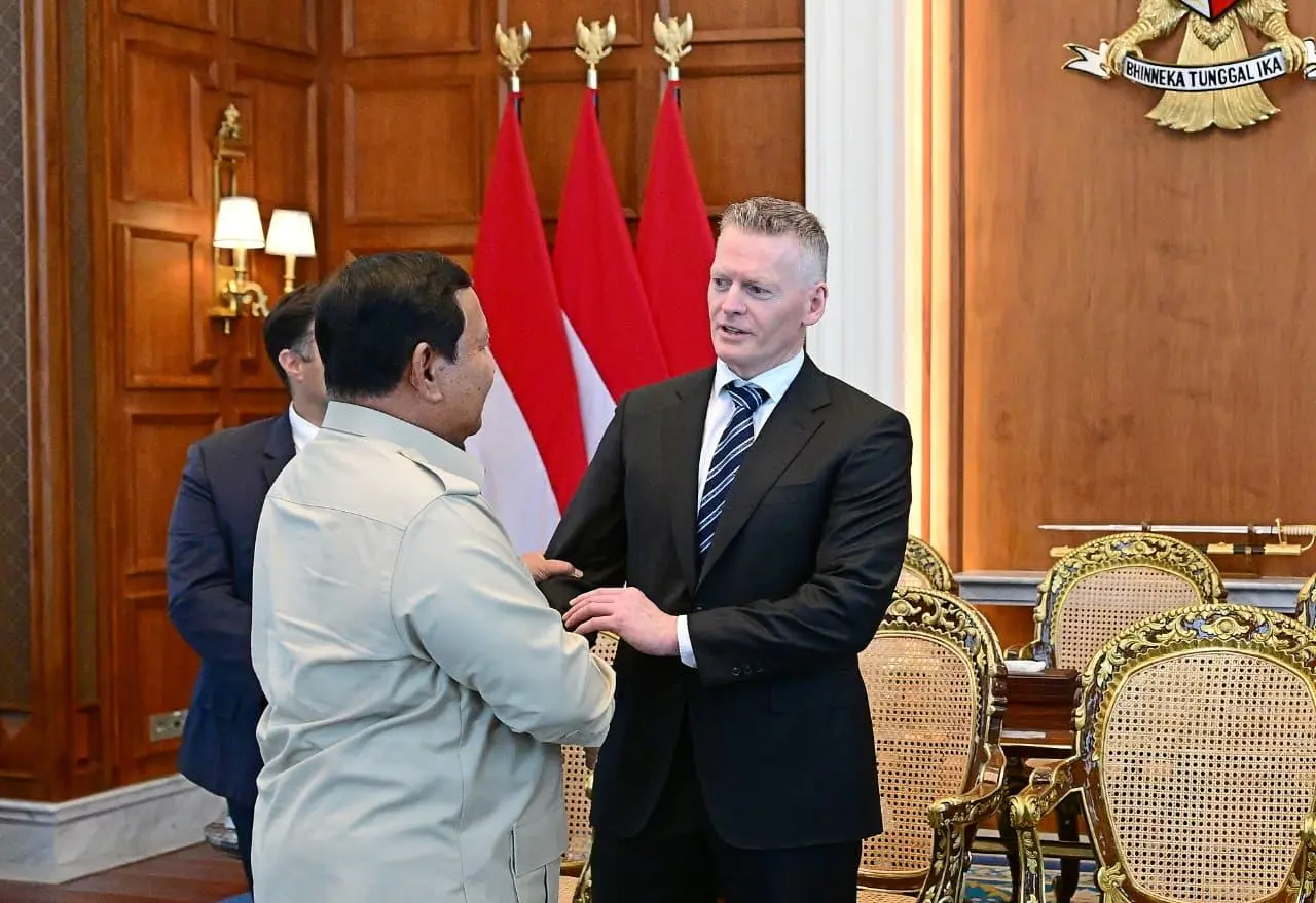 Terima Dirut Garuda dan Perwakilan Embraer, Presiden Prabowo Dorong Perkembangan Industri Penerbangan Nasional