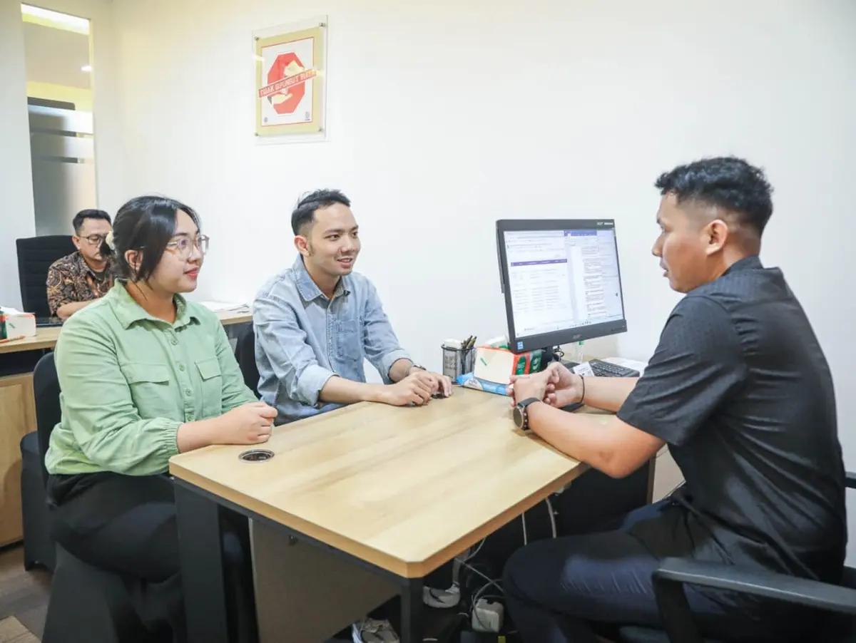 Menaker Pastikan Posko THR-BHR Tetap Siaga Saat Libur, Aduan THR Jadi Prioritas Pengawasan