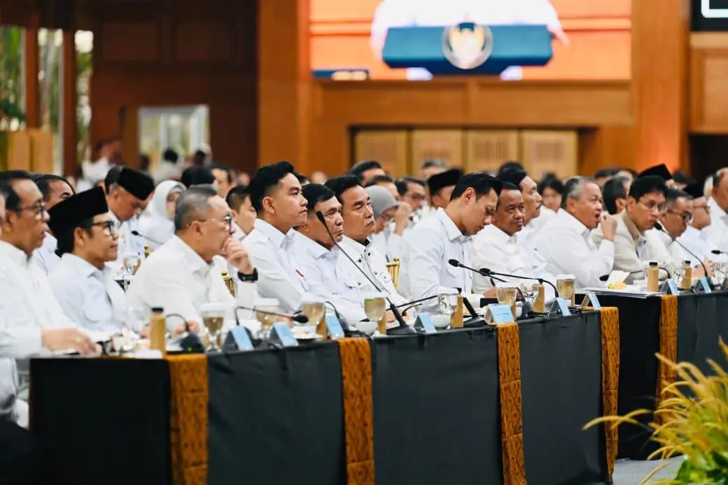 Taklimat Rapat Kerja Pemerintah: Presiden Prabowo Tegaskan Negara Harus Berdiri di Atas Hukum