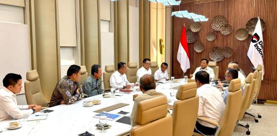 Presiden Prabowo Gelar Rapat Terbatas Akselerasi Program Strategis Nasional Pasca Lawatan Eropa