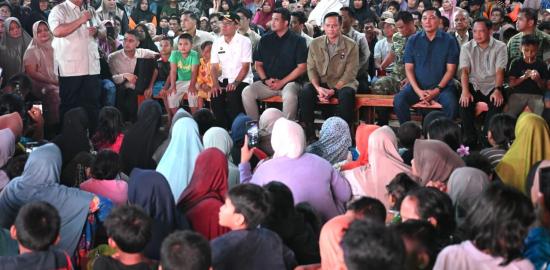 Tahun Baru Tanpa Sekat, Presiden Prabowo Bersama Warga Terdampak di Tapanuli Selatan