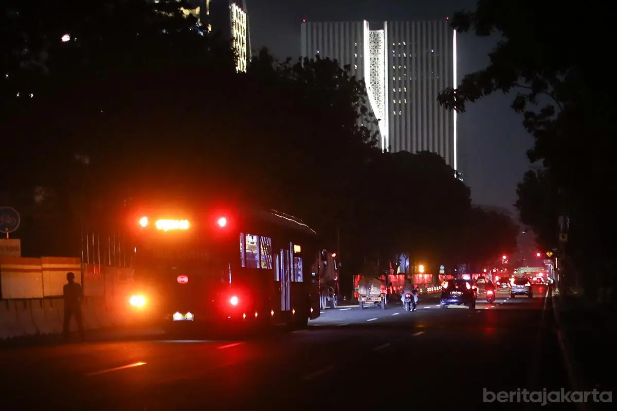 Pemadaman Lampu di Jakarta Berhasil Kurangi Emisi Karbon