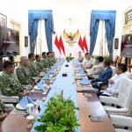Presiden Prabowo Terima Pimpinan TNI, Perkuat Sinergi Pertahanan dan Percepat Pembangunan hingga Pelosok Negeri
