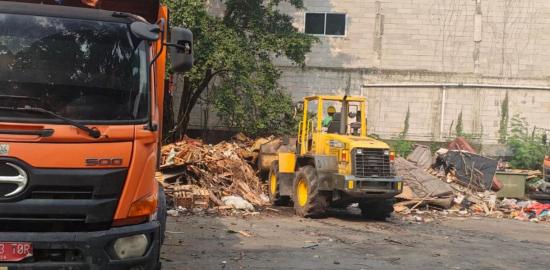 Peningkatan Penanganan Sampah di Terminal Kampung Rambutan