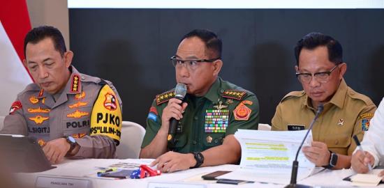 Panglima TNI Kerahkan 37 Ribu Lebih Personel untuk Rekonstruksi dan Rehabilitasi Pascabencana Sumatra