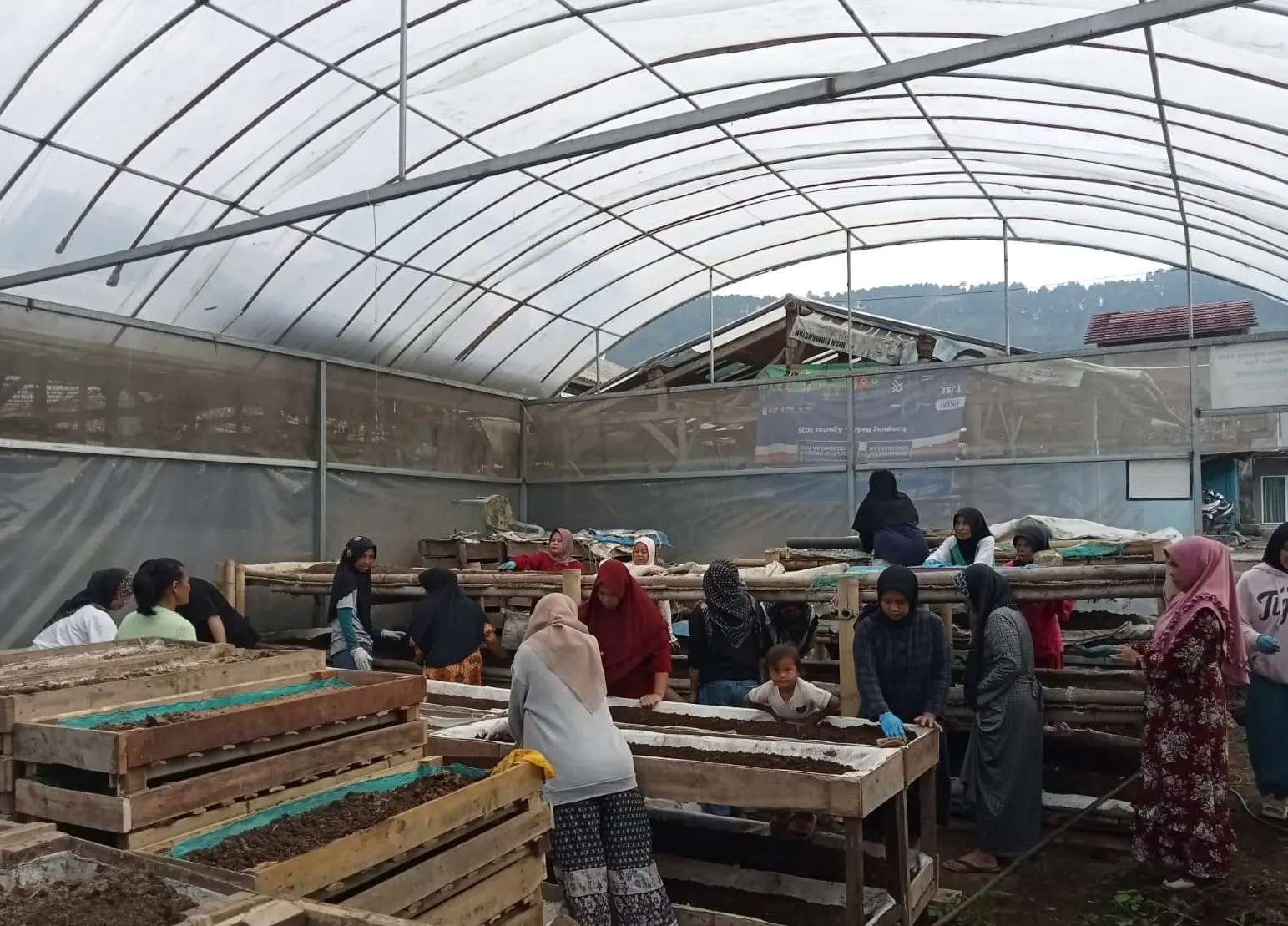 Nasabah PNM Mekaar di Bandung Barat Sukses Kembangkan Usaha Berkelanjutan