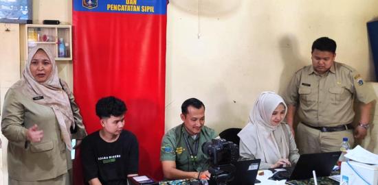 Pendataan Pendatang Baru di Pejaten Timur oleh Dukcapil Jakarta Selatan